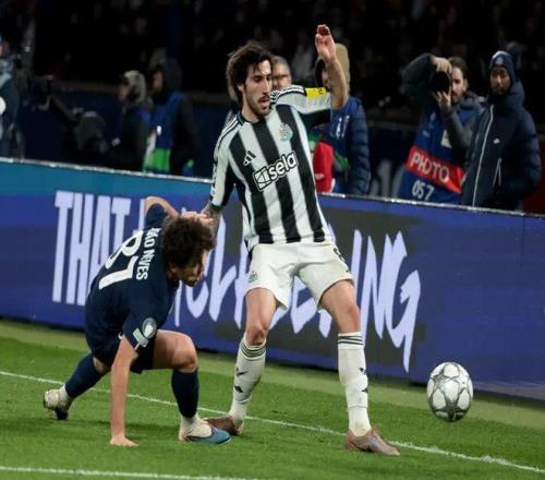 戴偉浚王振,澳無障礙比,賽激烈競爭,k1体育平台,k1体育官方网站,k1体育登录入口,k1体育app下载