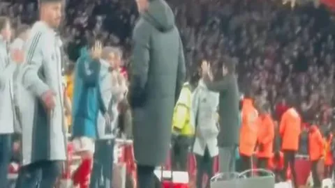 火线突袭森林！里沙利松领衔，库杜斯与西蒙斯强势首秀激战正酣！